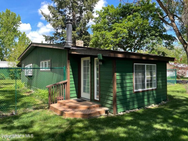 Foto principal - 1 br, 1 bath House - 825 W Honeysuckle Ave