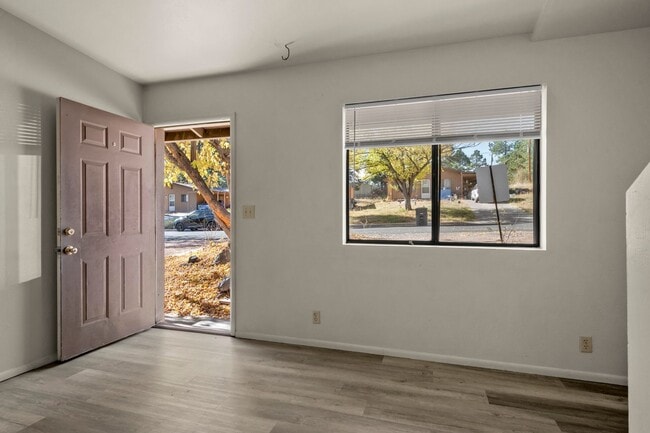 Photo - 30 E Calle Contenta Apartment