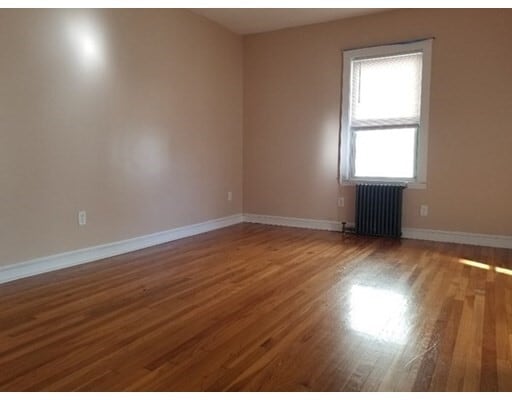 Building Photo - 41 Irving St