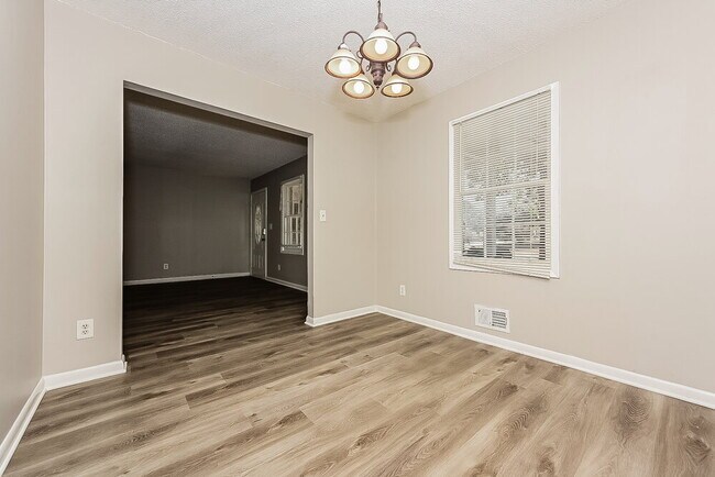 Foto del edificio - 5407 Brittany Trail