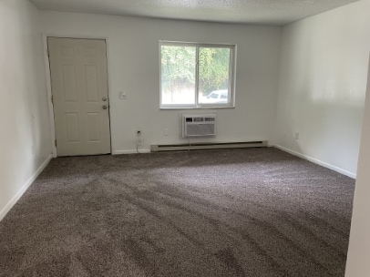 Building Photo - 685 Michigan Ave