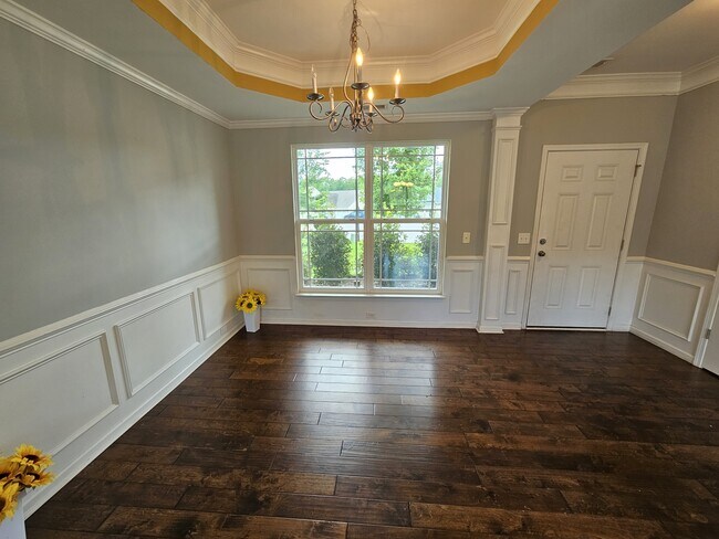 Building Photo - 312 Engelmann Ln
