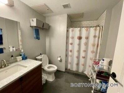 Foto del edificio - 100 Hemenway St