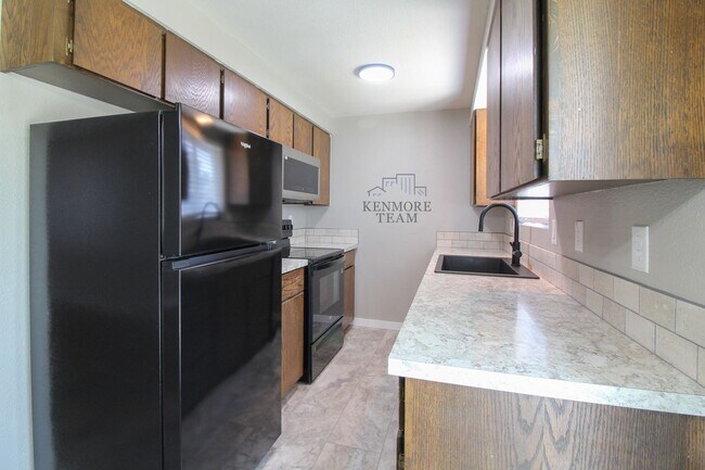 Foto del edificio - 1602 Swift Blvd