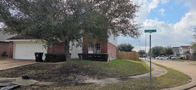 Foto del edificio - 14127 Magnus Ln