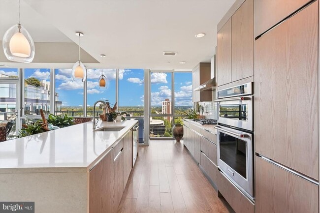 Foto del edificio - 930 Rose Ave