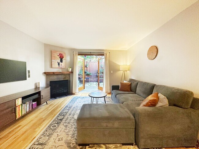 Foto del edificio - 2bd/1.5ba Seattle Townhome