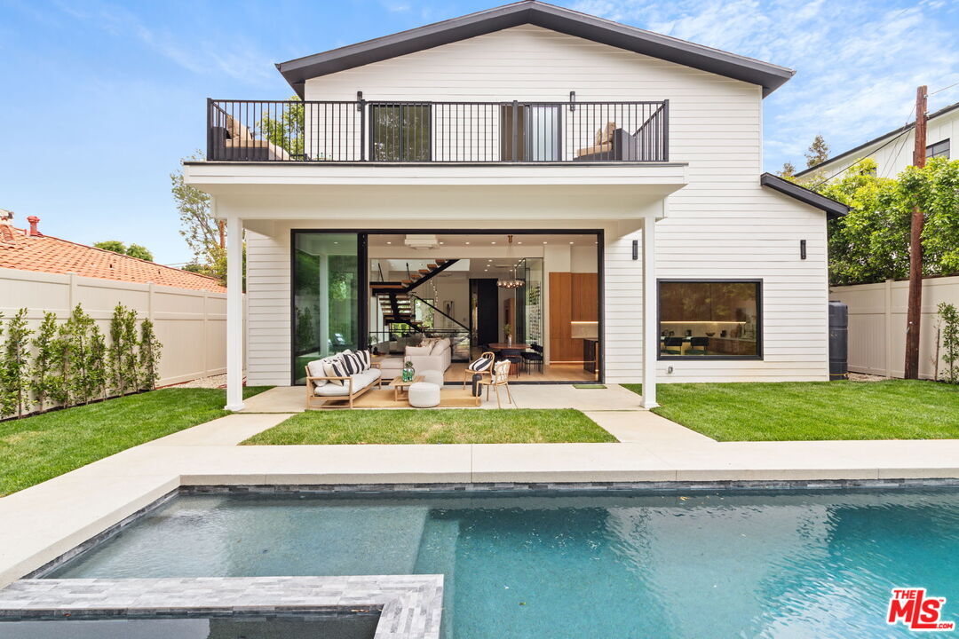 Foto principal - 4535 Haskell Ave