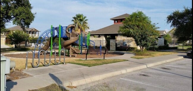Foto del edificio - 8716 Wood Stork Dr