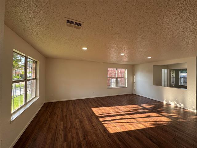 Foto del edificio - 7305 Marsland Ln