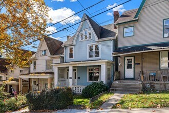 Building Photo - 1025 Valonia St