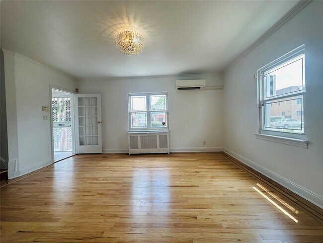 Building Photo - 76-12 175th St