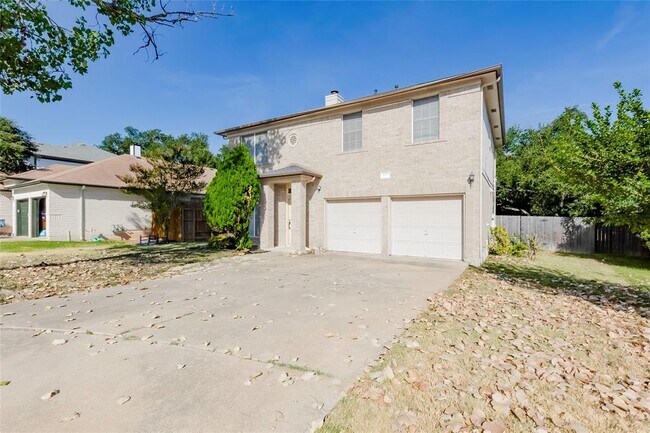 Foto del edificio - 8116 Forest Heights Ln