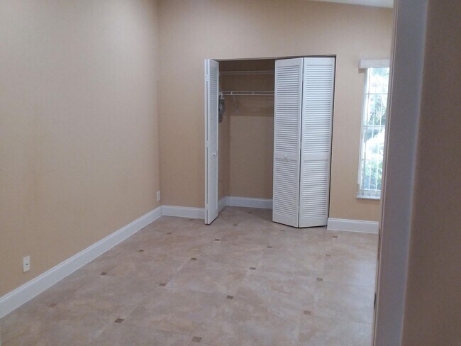 Building Photo - 3937 Summer Chase Ct