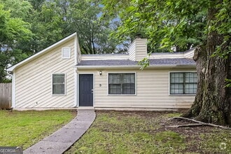 Building Photo - 5009 Hawthorne Ct