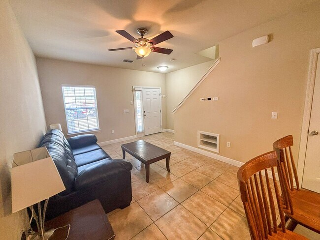 Foto del edificio - 2954 SW 35th Pl