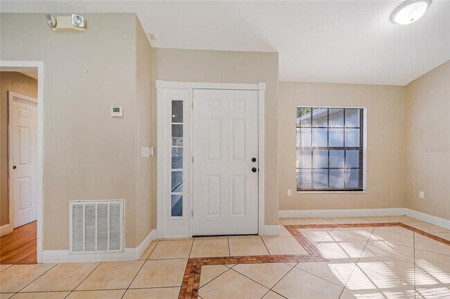 Foto del edificio - 1503 Lund Ave