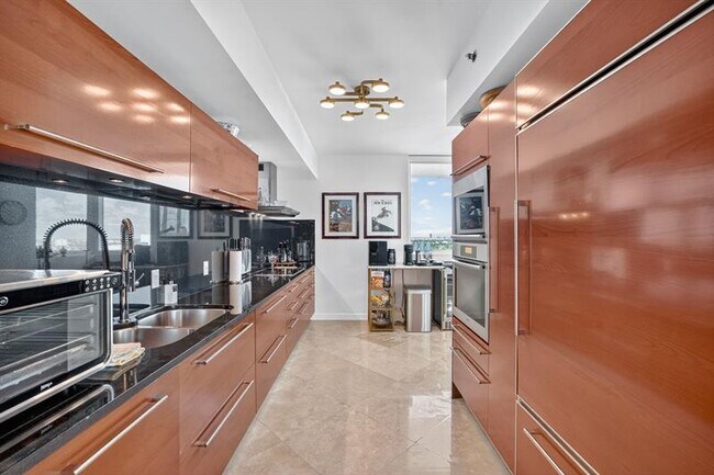 Foto del edificio - 101 S Fort Lauderdale Beach Blvd