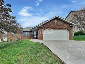 Building Photo - 4114 Oakstone Ln