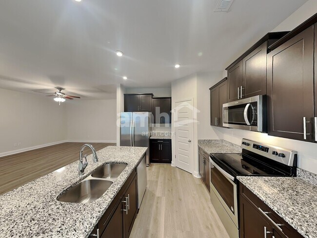 Foto del edificio - 5033 Mountain Springs Rd