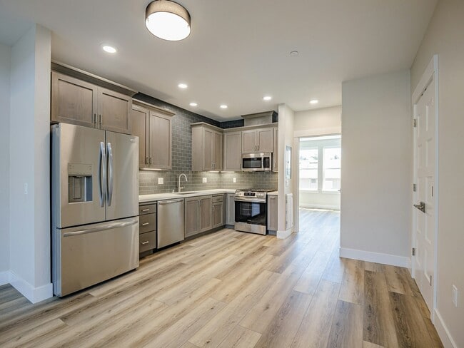 Building Photo - 136 Aptos Vlg Wy