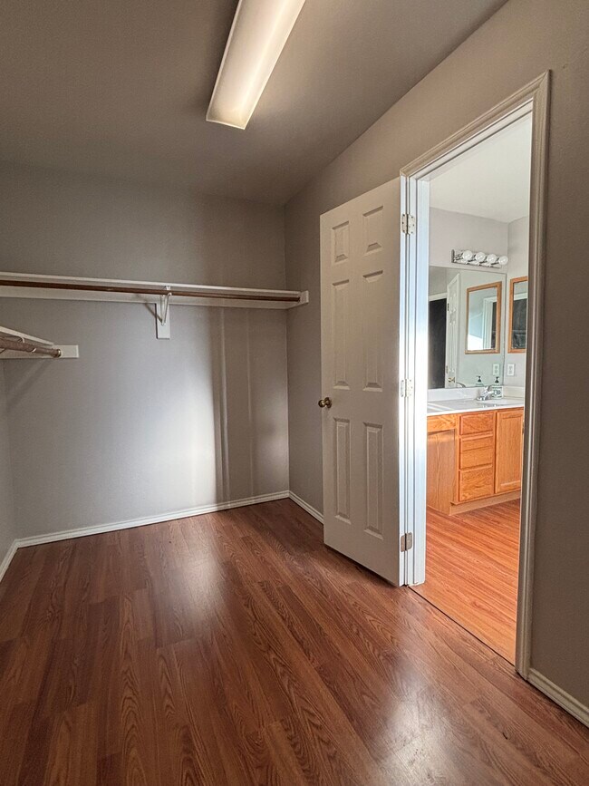 Foto del edificio - 3507 San Roman St