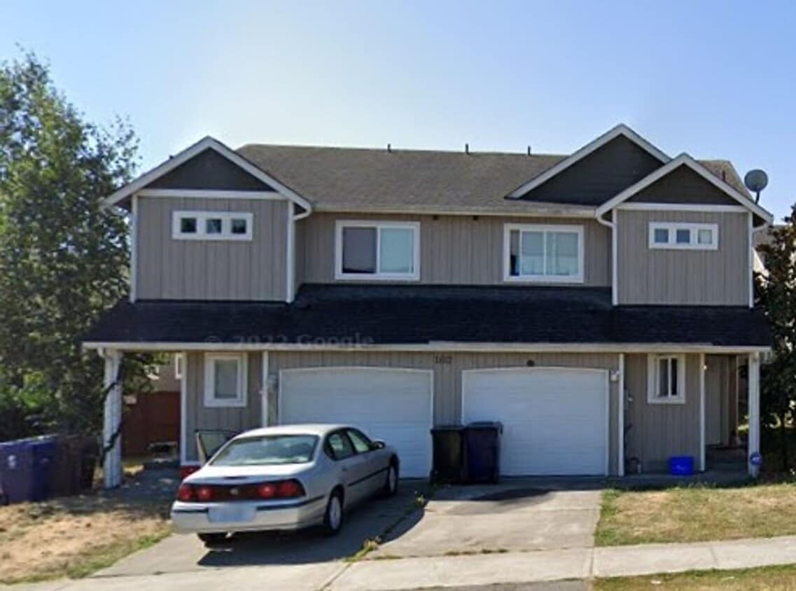 Foto principal - Lovely 3 bd, 2.5 ba, Duplex Unit in Tacoma!