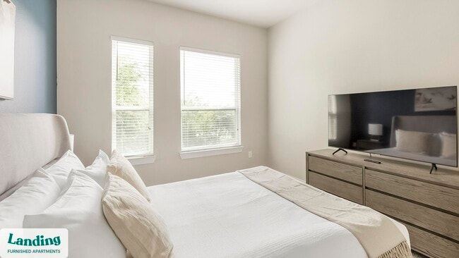 Building Photo - 3501 Ross Ave