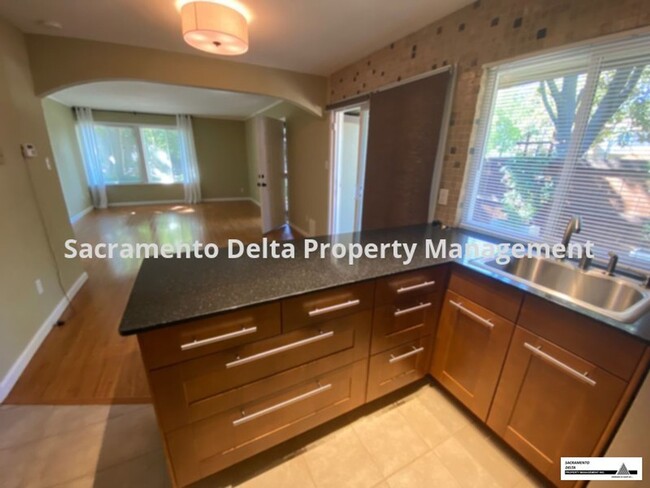Foto del edificio - 2 Bedroom Townhome Near River Access