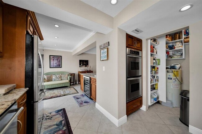 Foto del edificio - 5400 N Ocean Blvd