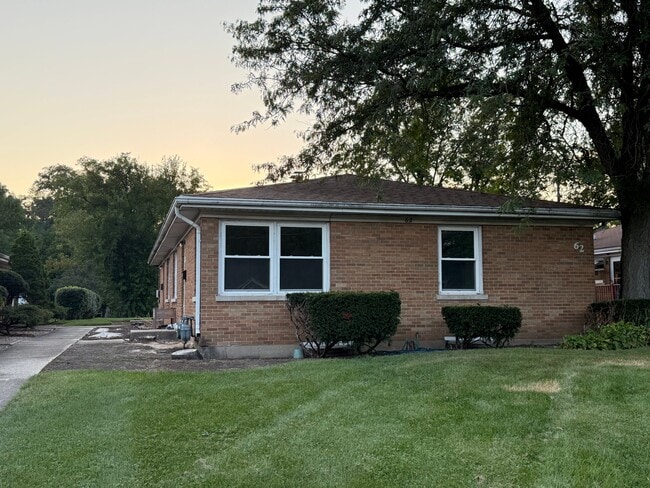 Building Photo - 62 S Westmore-Meyers Rd