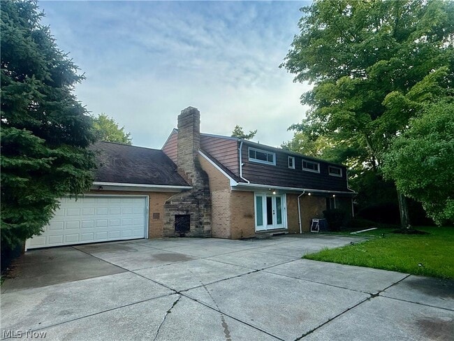 Building Photo - 26201 Annesley Rd