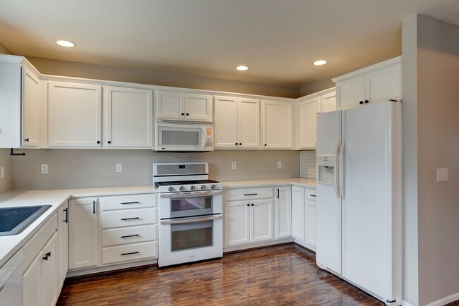 Building Photo - 4 Bedroom, 2.5 Bath Rental with Fireplace ...