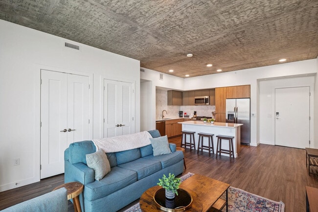 Building Photo - 222 E Jefferson St