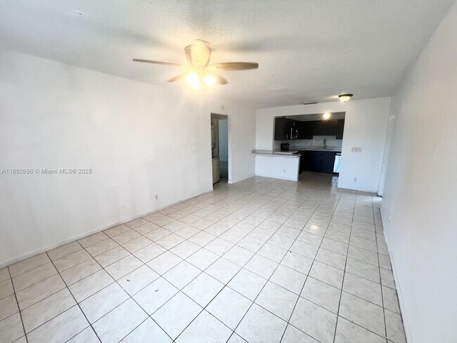Foto del edificio - 2355 Linton Ridge Cir