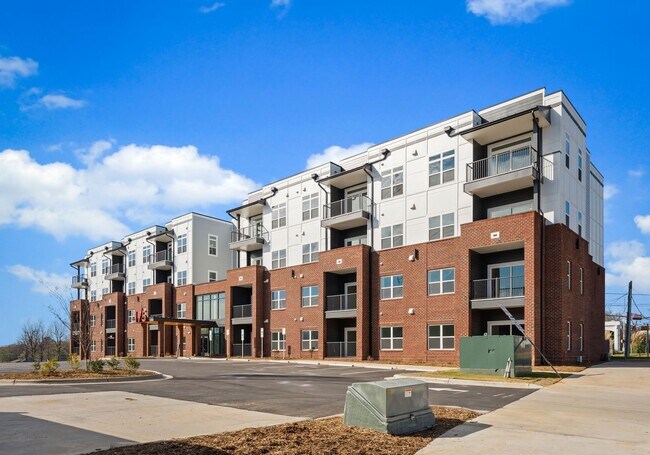Foto del edificio - Beautiful NEW 1-Bed, 1- Bath Apartment in Rock Hill!