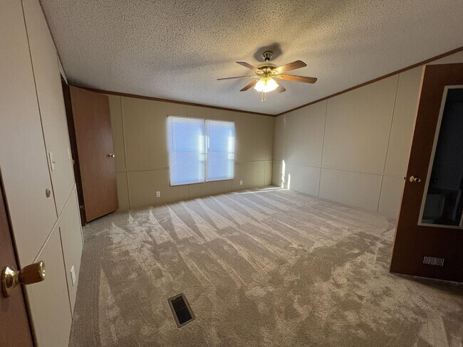 Building Photo - 304 McAlister Dr