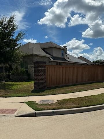 Foto del edificio - 16839 Kilgarth Dr