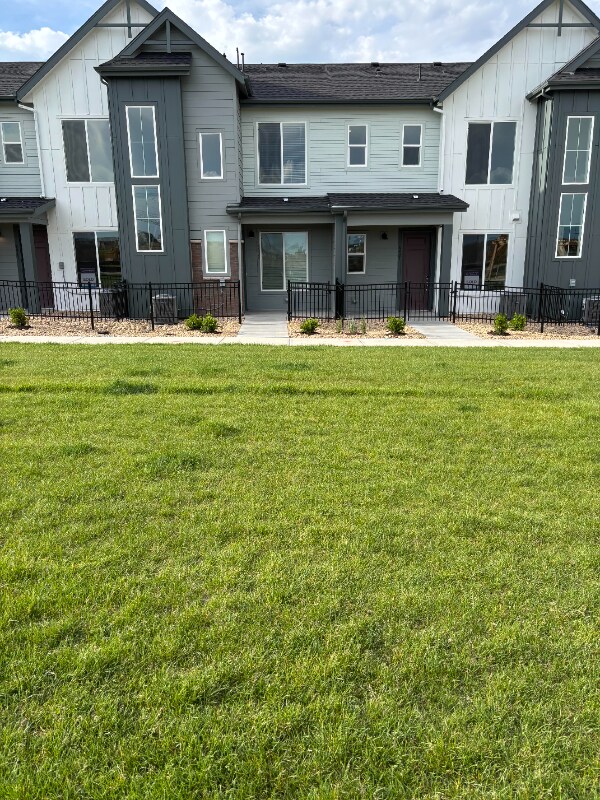 Foto principal - 6837 Huddersfield Pl