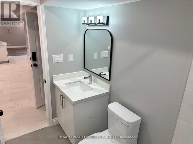 Building Photo - 41 Paisley Green Ave