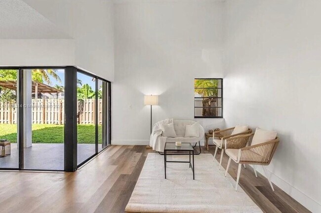 Foto del edificio - 2512 SW 113th Ct