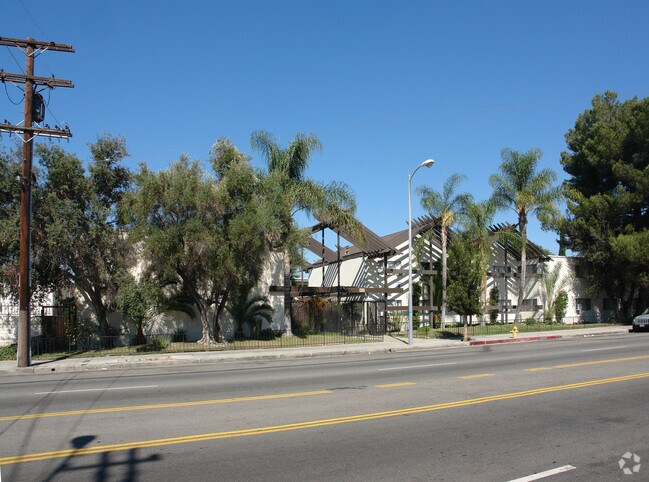 Foto del edificio - Pacifica East Apartments