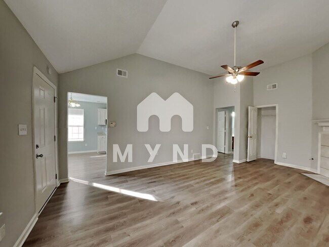 Building Photo - 5849 Amaray Cv