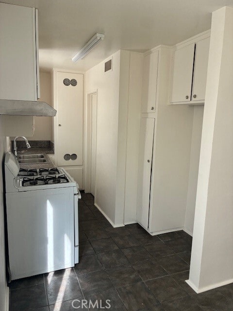 Building Photo - 640 W Imperial Ave