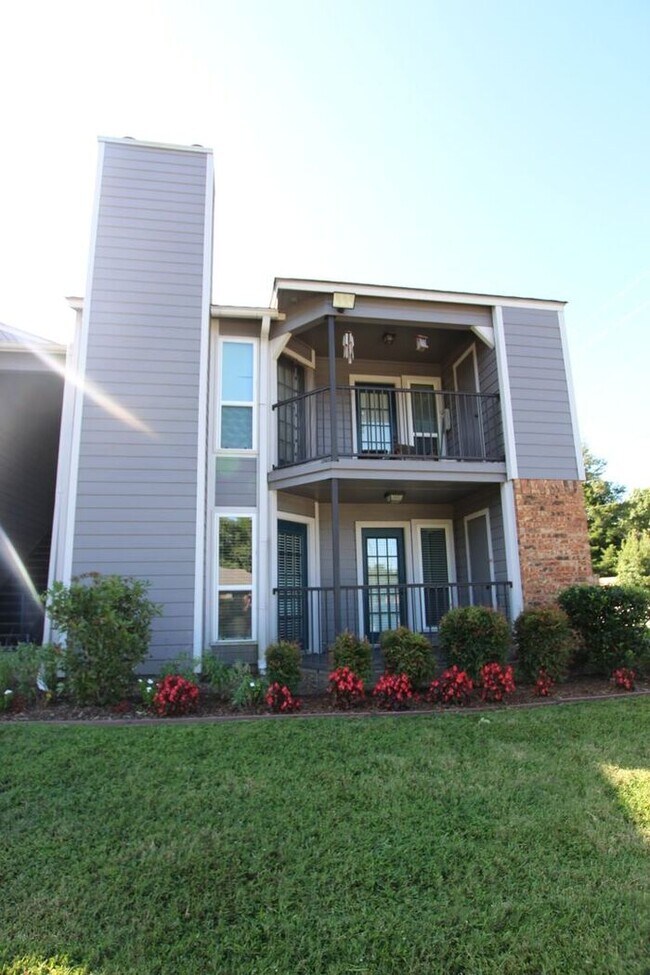 Foto del edificio - Available! 1 Bed 1 Bath, Downstairs Unit a...