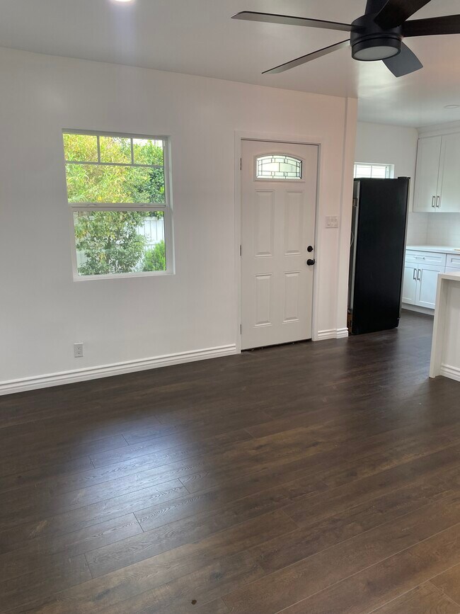 Foto del edificio - 2825 Moss Ave