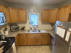 Building Photo - 116 Taunton Pl