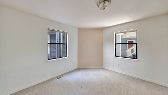 Foto del edificio - 2 Bed 2 Bath - Windjammer Park - Dog per Approval - NAS Whidbey