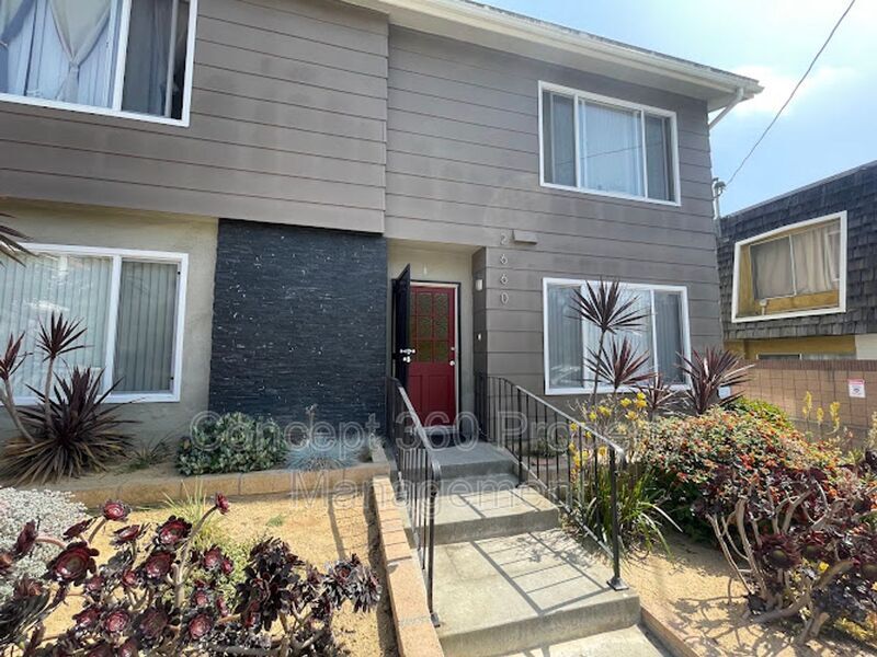 Primary Photo - 2660 E 19th St