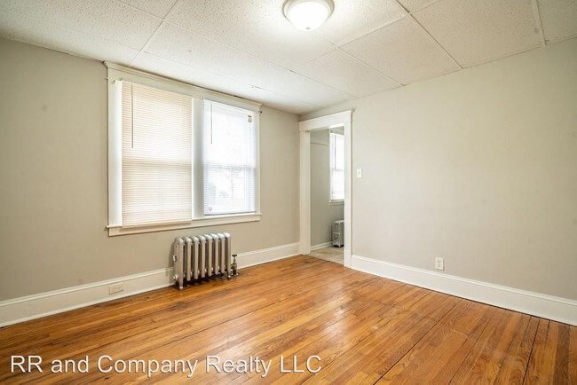 Building Photo - 2 br, 1 bath House - 35 Stuart St